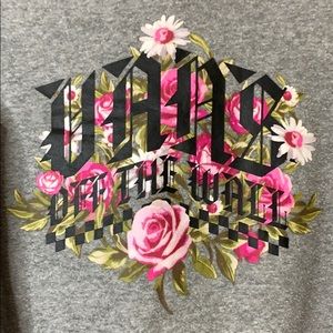 Super cute VANS hoodie